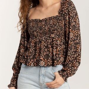 Volcom Folk Yeah Long Puffy Sleeve, Stretchy Scrunched Front Floral Top XL